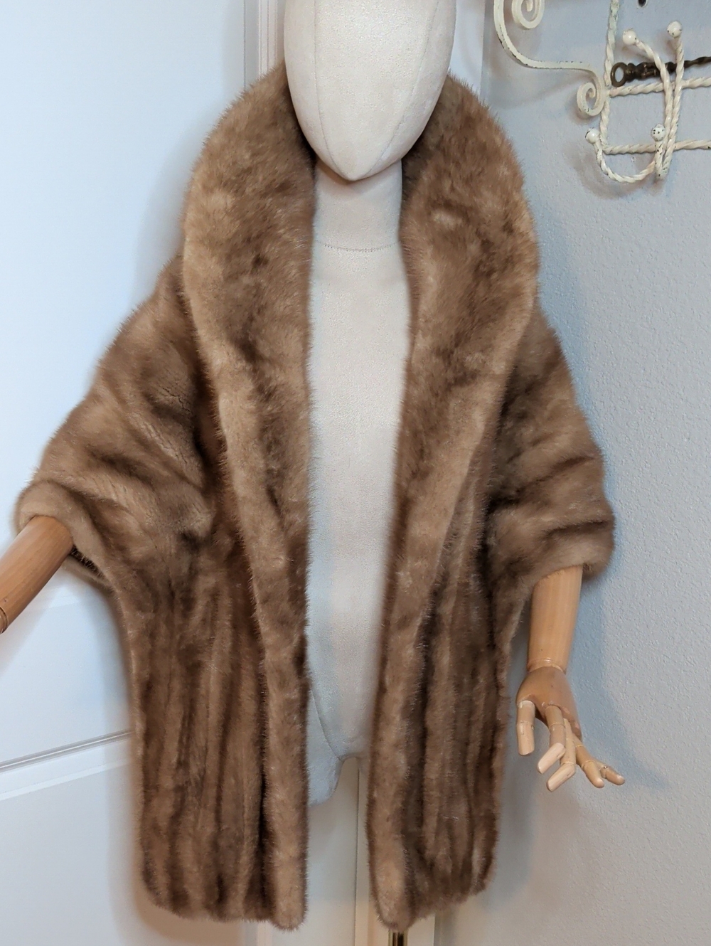 Vintage 60s Brown Mink Stole Fur Wrap Elegant Formal MCM